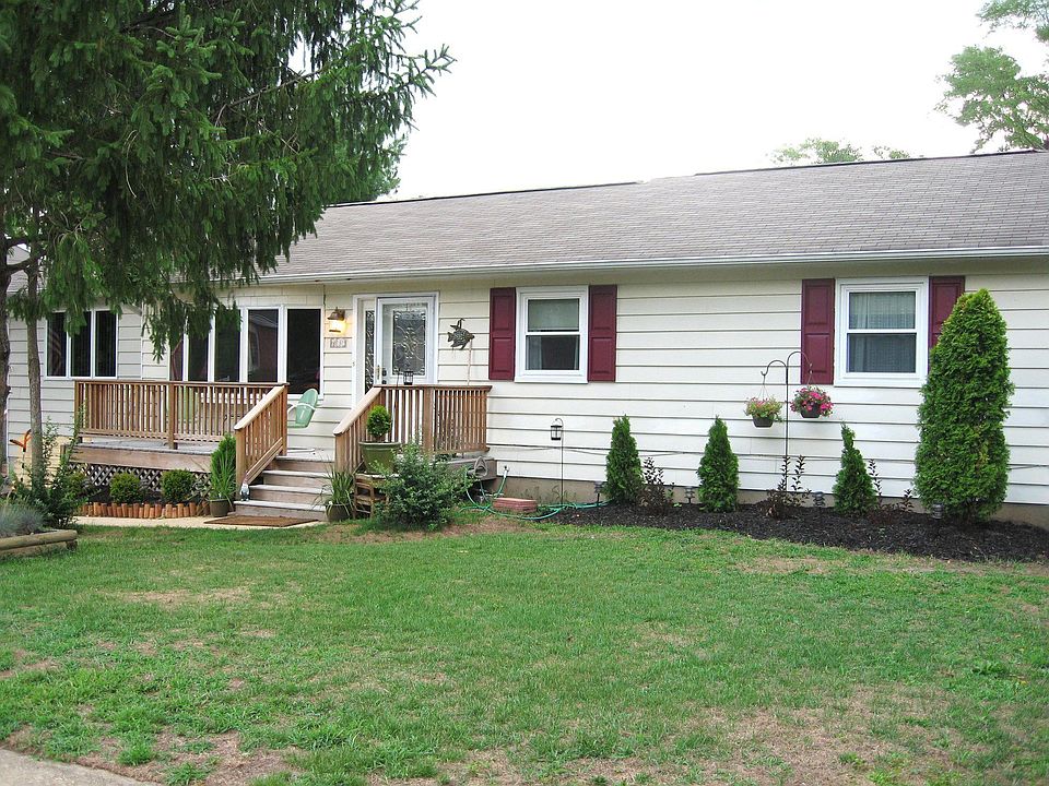 Great Herbertsville Location