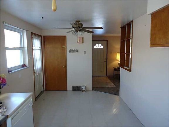 5th image of 9992 South St
