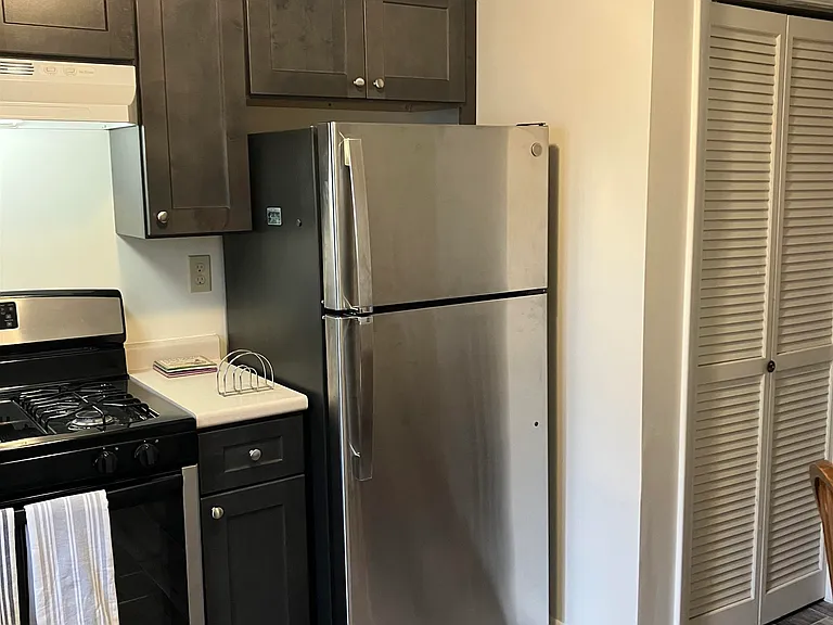 461 Ocean Blvd #6A — Photo 6