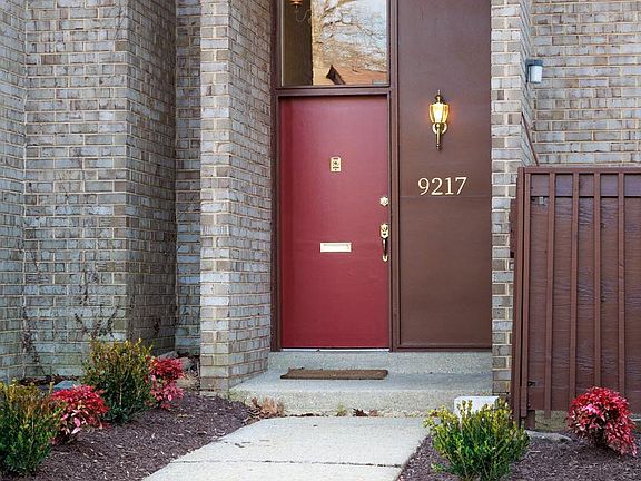 2nd image of 9217 Three Oaks Dr