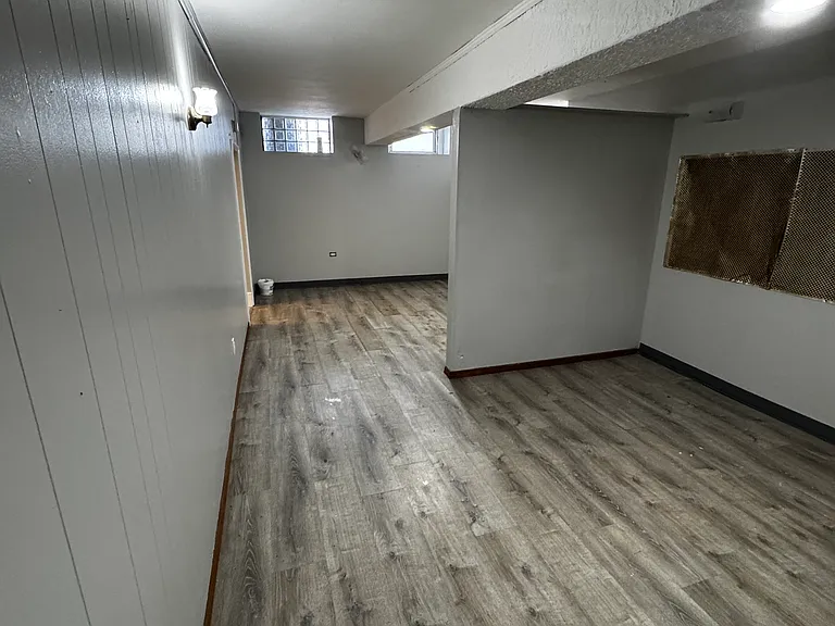 532 E Chicago St — Photo 1