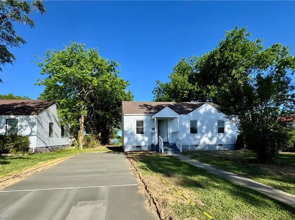 122 Cherry Acres Dr, Hampton, VA 23669