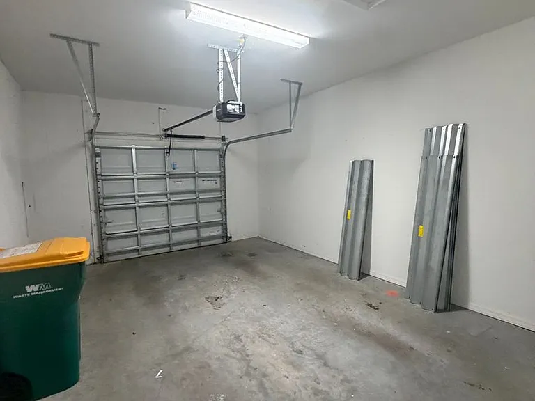 1039 San Cristobal Ave — Photo 18