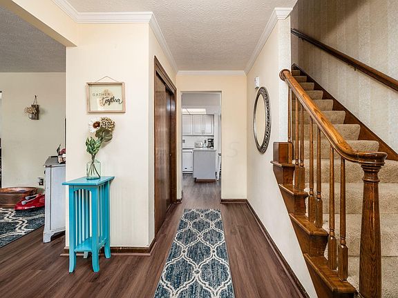 5th image of 13894 Stonehenge Cir NW