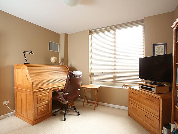 5th image of 1111 S Wabash Ave APT 1203