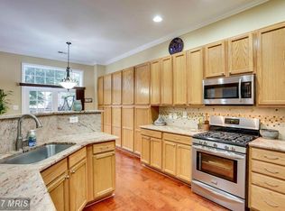 8352 Middle Ruddings Dr, Lorton, VA 22079