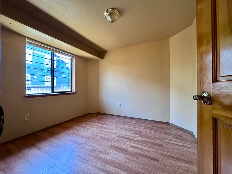 9323 S M St — Photo 14
