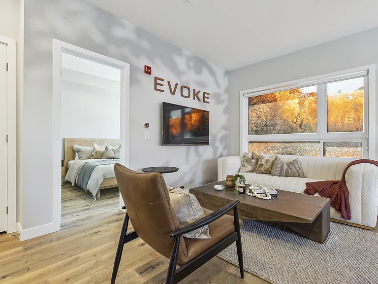239 Eden Oak Trl — Photo 5