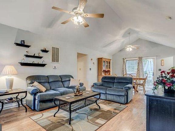 3rd image of 5702 South Ct