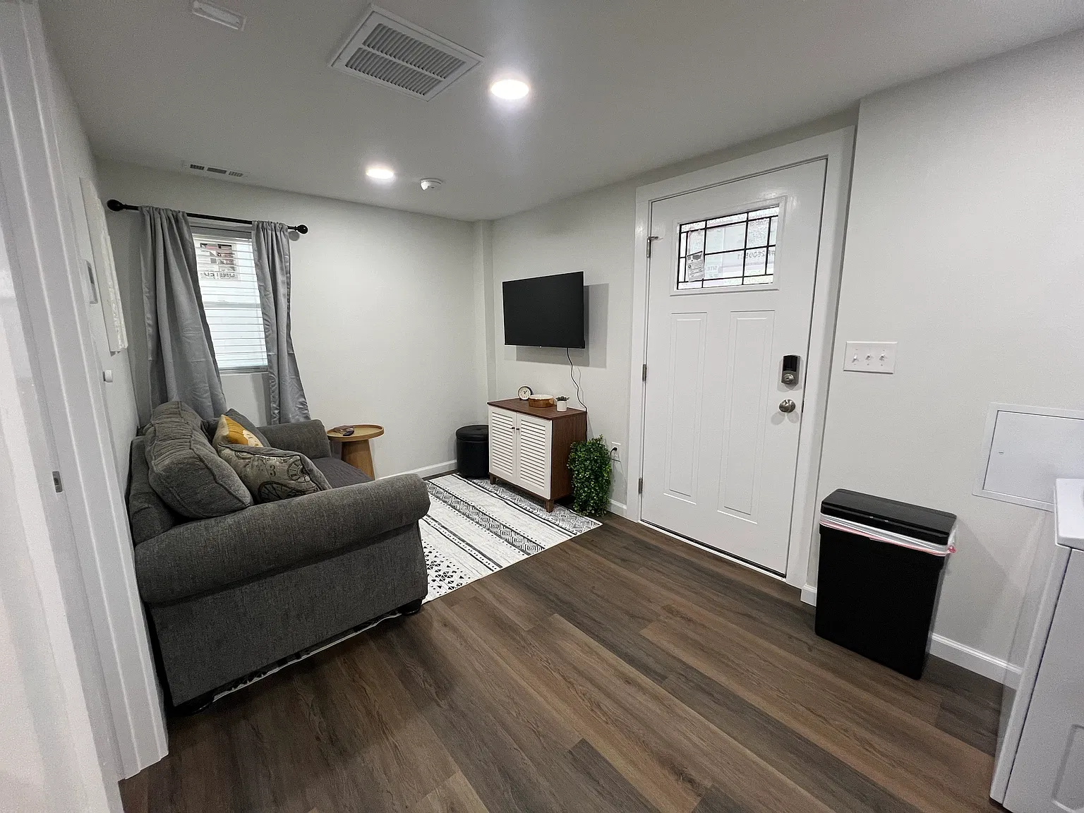 1 bed, 600 sqft, $1,500 — Photo 4
