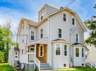 37 Walnut St, Morton, PA 19070