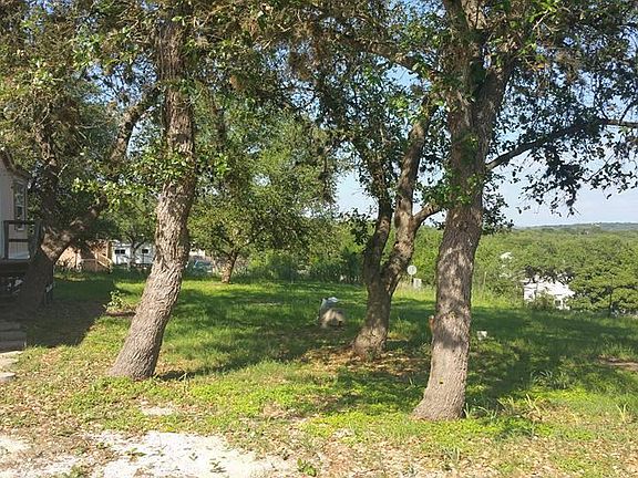2nd image of 722 Flintstone Dr