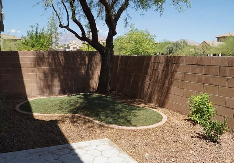 2407 Granada Bluff Ct — Photo 9