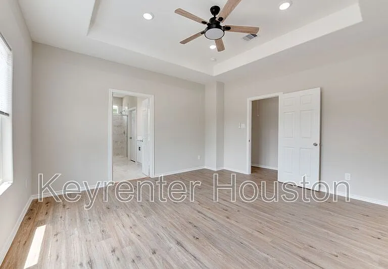 8203 Woodlyn Rd #C — Photo 53