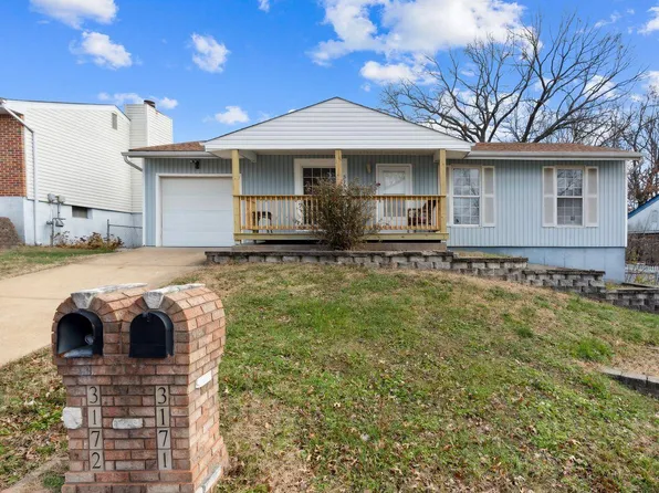 3172 Meadowfield Dr, Arnold, MO 63010