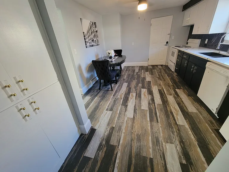 405 S Railroad St #3 — Photo 16
