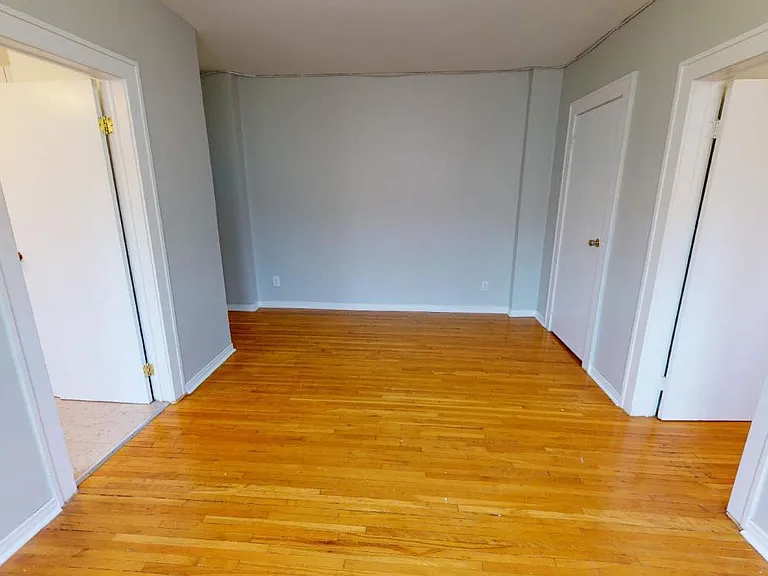854 Ottawa St #1 — Photo 2