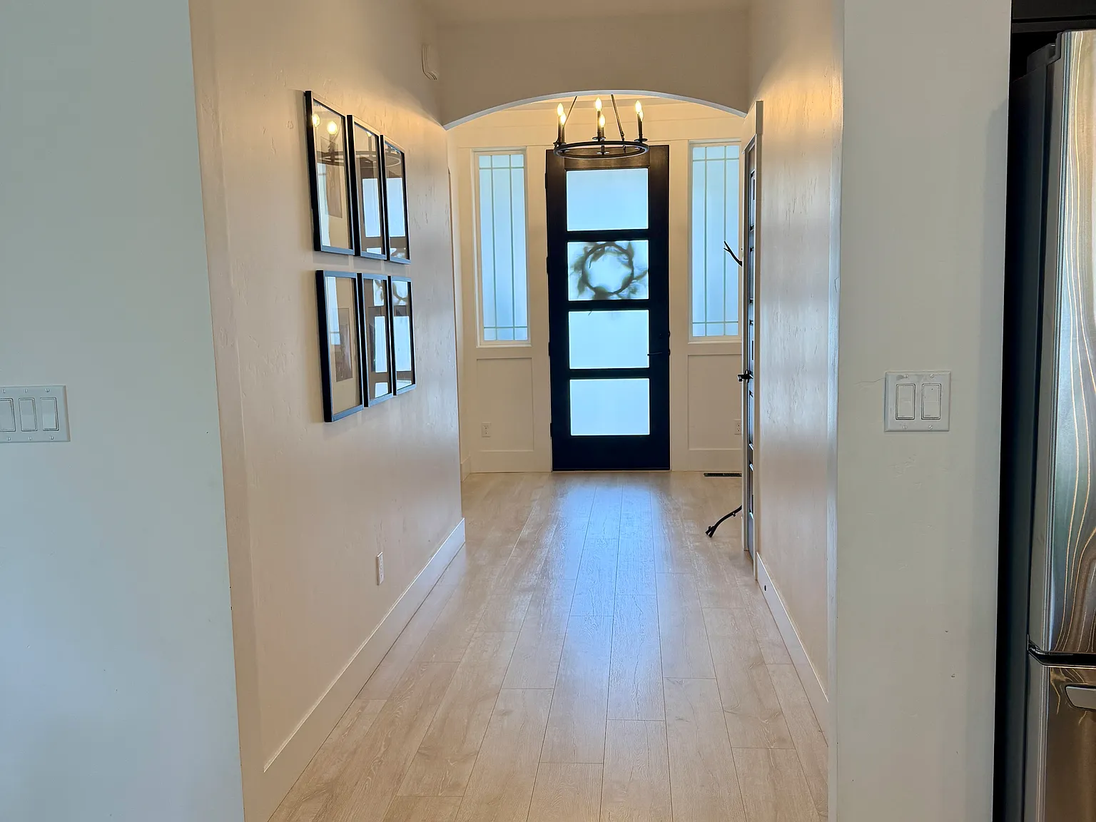 4 bed, 2012 sqft, $3,200 — Photo 3