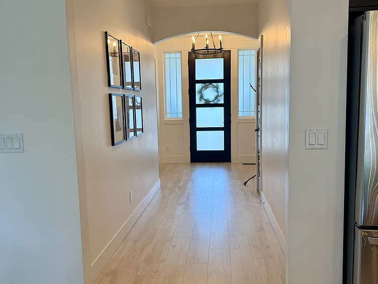 833 E Pascua Dr — Photo 3