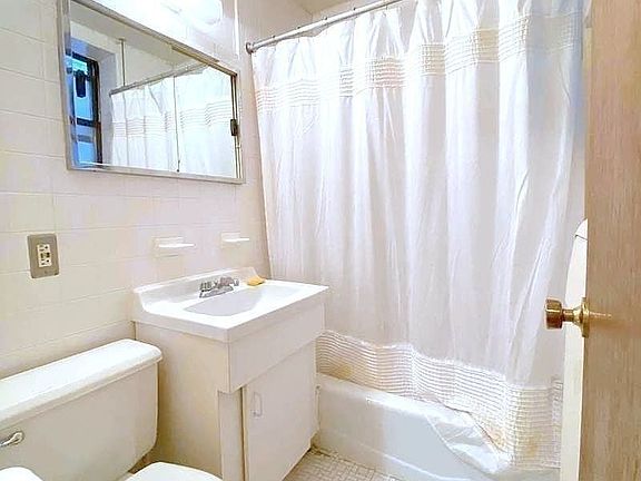 5th image of 309 Columbus Ave #3