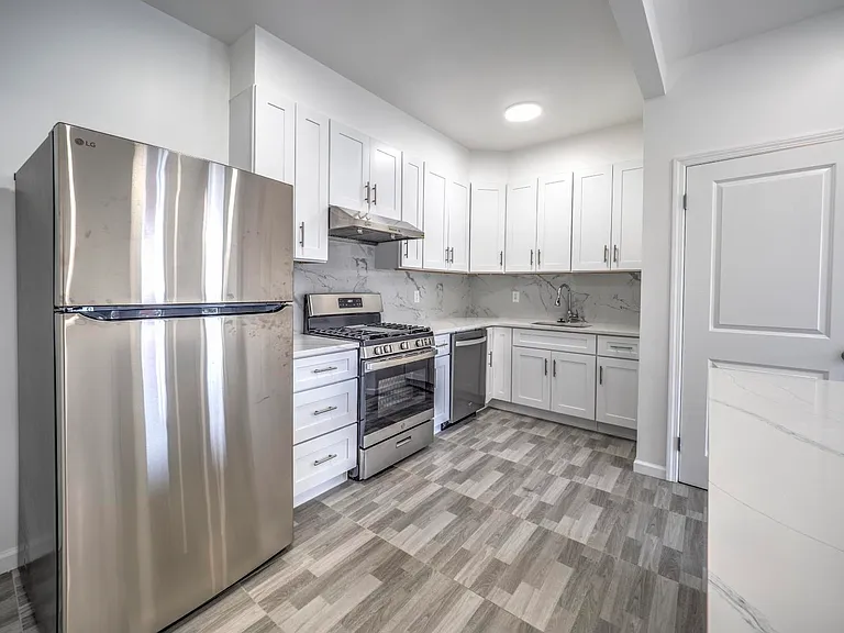 17 Kearny Ave #2 — Photo 4