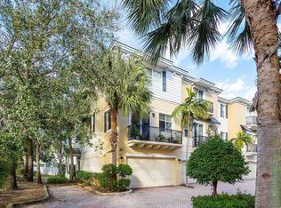 3659 NW 5th Ter, Boca Raton, FL 33431
