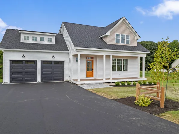 13 Higgins Drive, Kennebunk, ME 04043