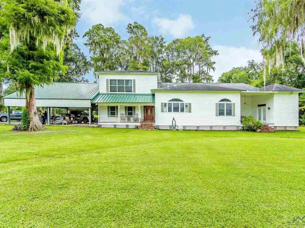 525 Supercharge Dr, Thibodaux, LA 70301