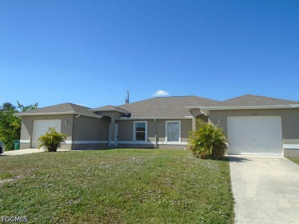 3 bed, 2.0 bath, 1242 sqft, $1,650 — Photo 1