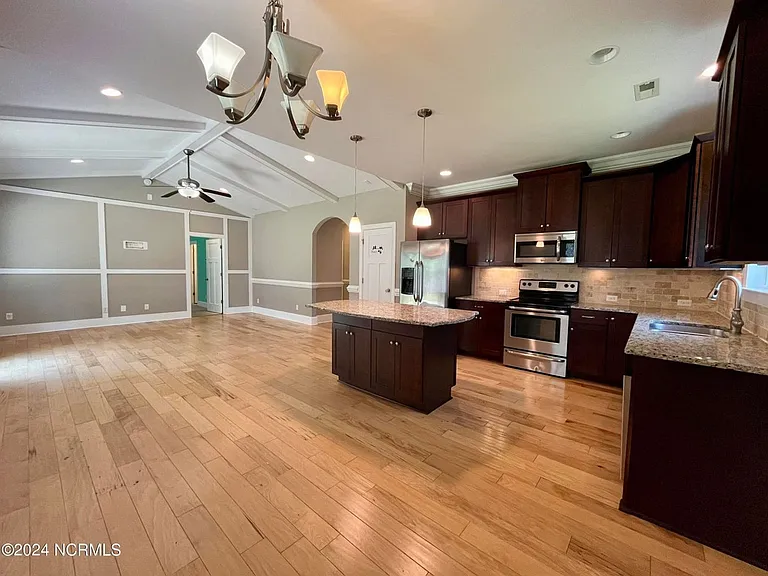 268 Marsh Haven Dr — Photo 7
