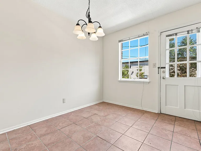 1002 Willow Dr #30 — Photo 11