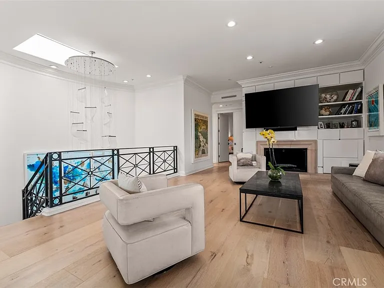 215 Poppy Ave — Photo 43