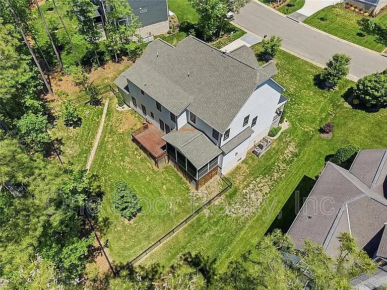 5320 Linkshire Ln — Photo 64