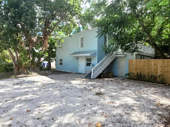104 NE 5th St, Fort Lauderdale, FL 33301