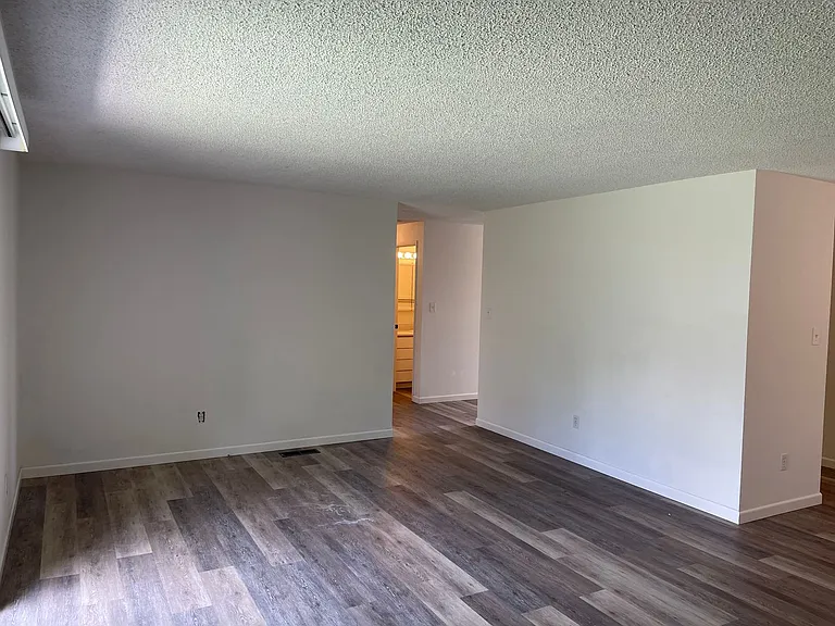 581 N Wexford Cir — Photo 5
