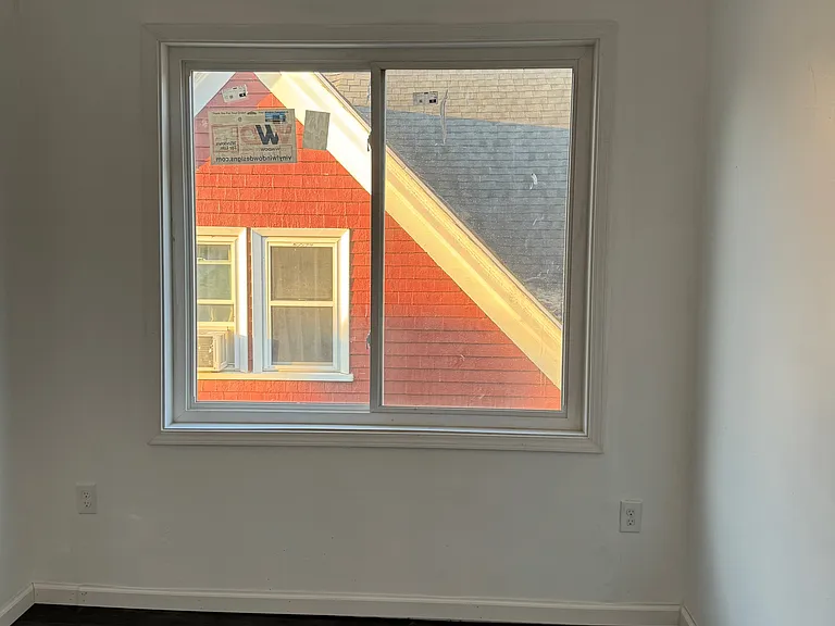 389 Richmond Ave #3 — Photo 12