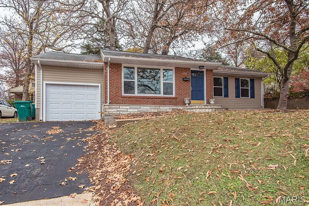804 Edgar Rd photo 1