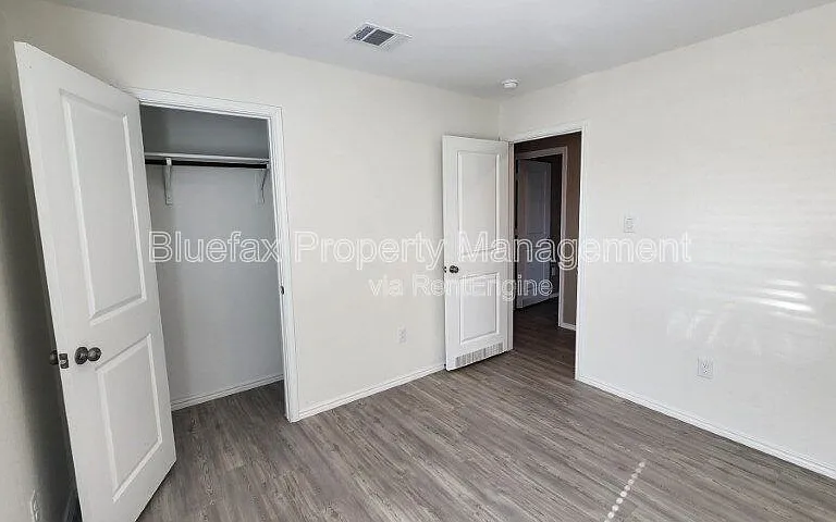 13869 Llama Pl — Photo 18