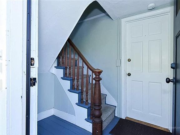 4th image of 14 London St Floor 1