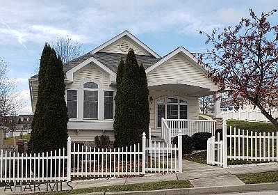 1st image of 511 McIntosh Ln