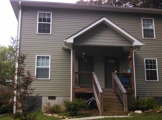 212 Portmanvilla Rd, Black Mountain, NC 28711