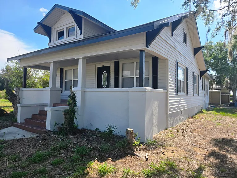 540 Park Ave — Photo 16