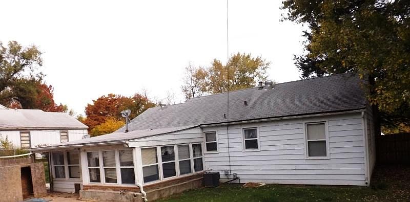 2nd image of 9717 Rice Ave