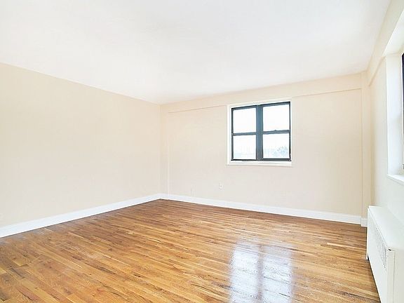 5th image of 13 Hamilton Ter #5M