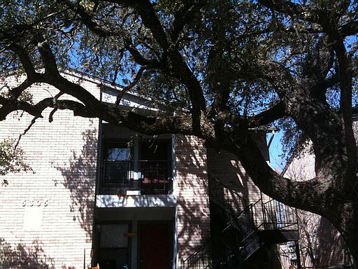 1st image of 5305 St Georges Grn APT A