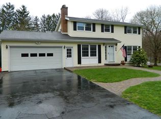 2 Downing Dr, Pittsford, NY 14534