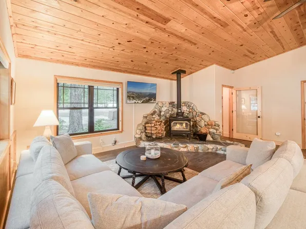 12055 Schussing Way, Truckee, CA 96161
