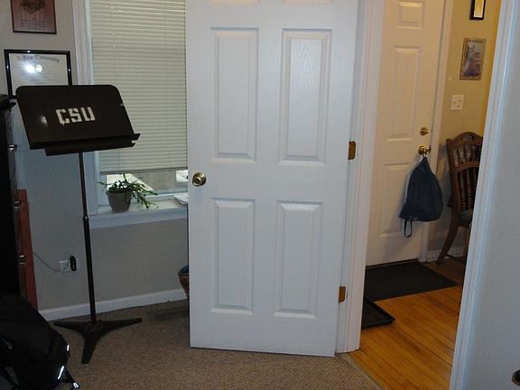 4th image of 2510 W Walton St APT 1