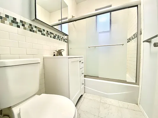 Rented by Astoria Realty | media 13