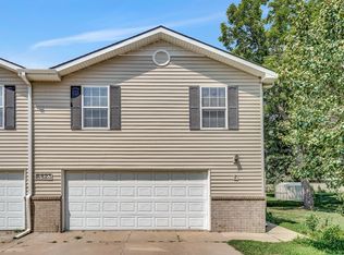 8823 Lincoln St #2, Lincoln, NE 68526